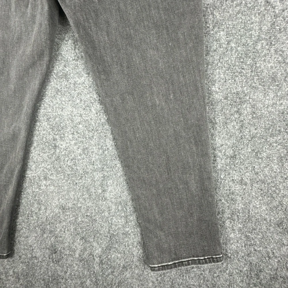 Levi's Women's Boyfriend Jeans Mid Rise Relaxed Fit Black Denim Size 32 W32L27